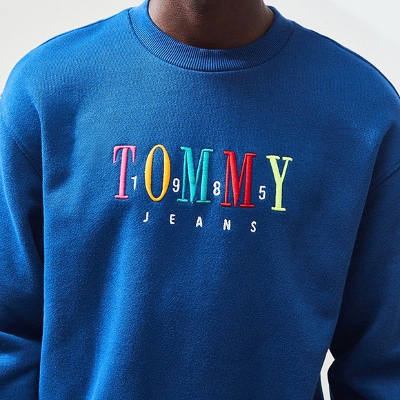 Tommy Jeans Graphic Rainbow Embroidered 